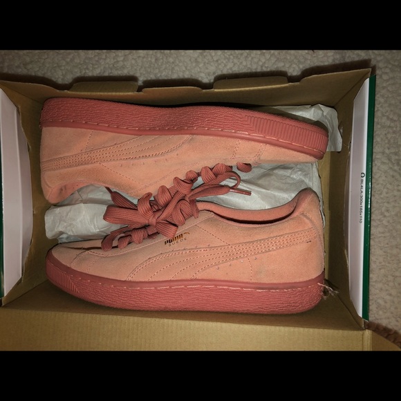 Puma - Picture 4 of 5